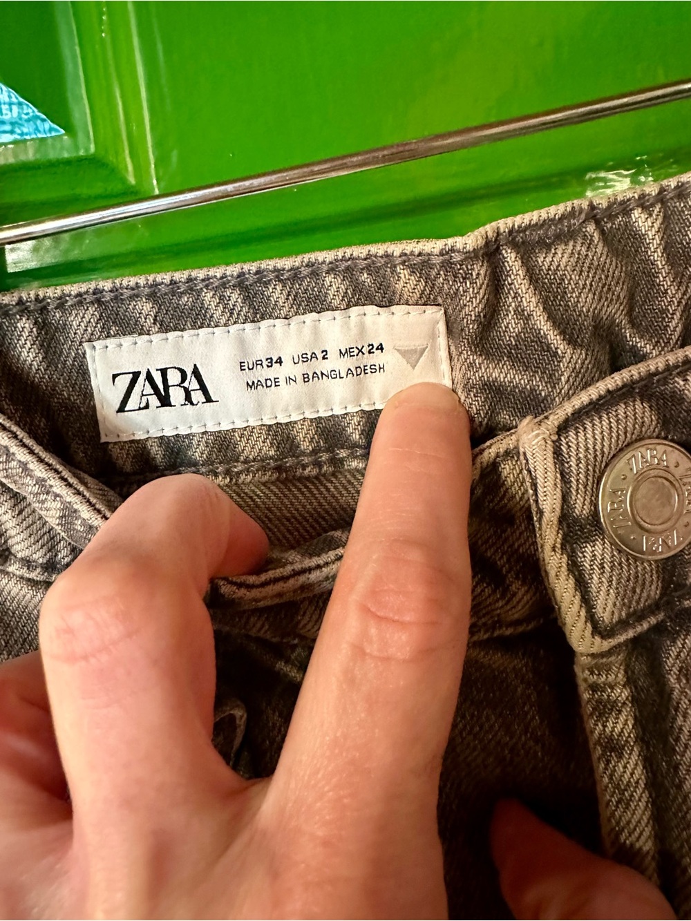 Zara Cargo Jeans in Washed Black - Picture 3 of 6